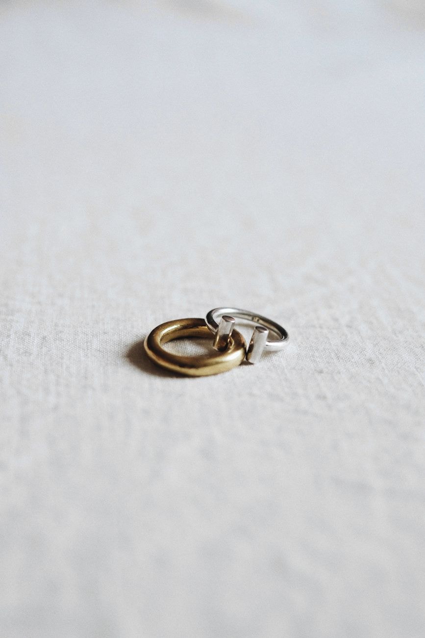 Lune Crescent Ring