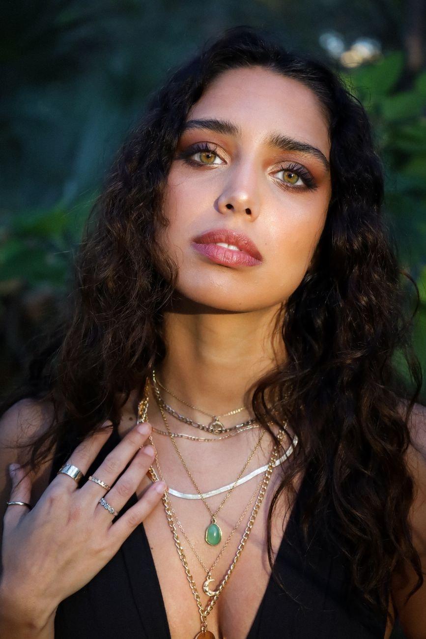 Mira Bar Necklace